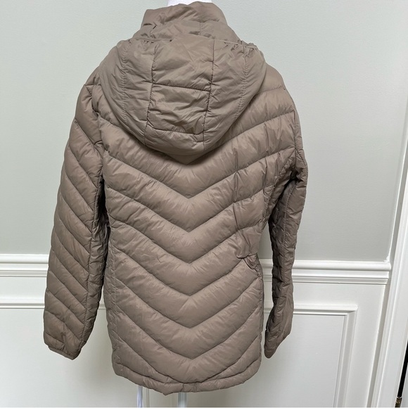 London Fog Packable Down Coat Tan Size Medium - Picture 4 of 12